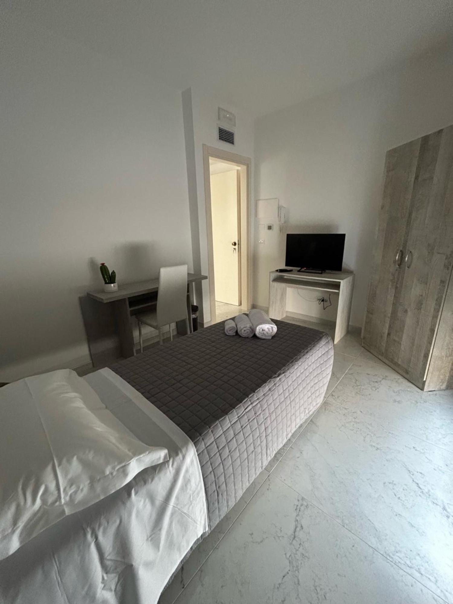 Aqua Marine B&B - Rooms And Apartments Milazzo Exterior foto