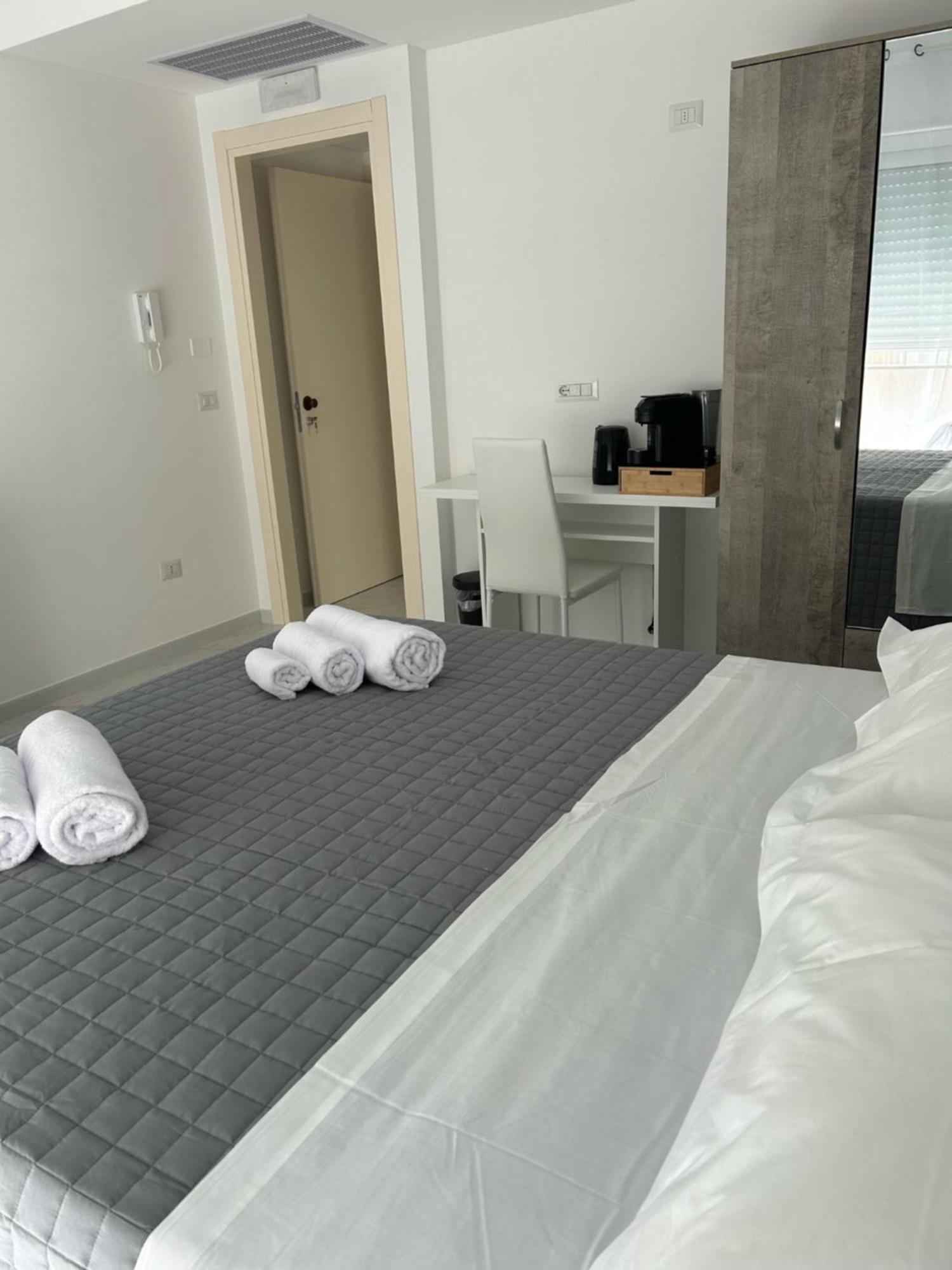 Aqua Marine B&B - Rooms And Apartments Milazzo Exterior foto